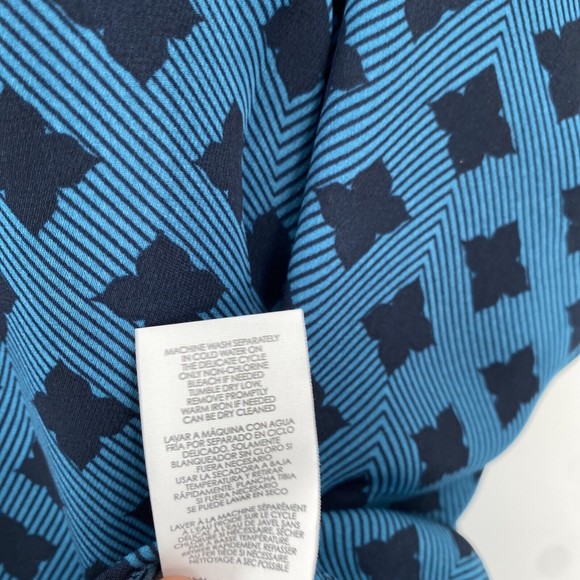 CAbi Top Size Medium Foulard Split Back Teal Blue Printed Cap Short Sleeve - Picture 9 of 10